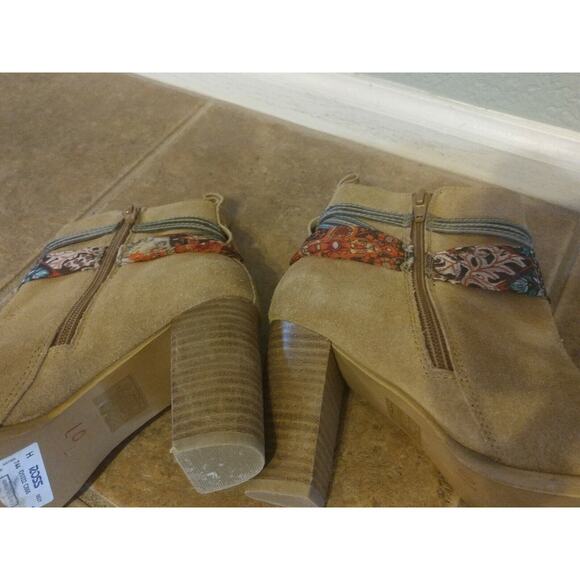 ✿ CALLISTO of California Floral Scarf Suede Leather Boots 7 M CUTE L@@K! - Picture 6 of 10